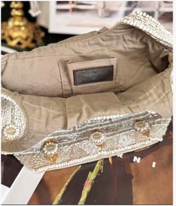 Sac à main perlé fait main de qualité supérieure avec broderie florale pour femme – Idéal comme sac à main tendance ou cadeau – Disponible au meilleur prix - Product Image 4