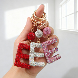 Porte-clés Lettre <span class=keywords><strong>en</strong></span> Strass Scintillant, Anneau <span class=keywords><strong>de</strong></span> Clé Alphabet <span class=keywords><strong>en</strong></span> Cristal Brillant, Accessoire Pendentif Tendance pour Sac à Main et Sac à Dos - Product Image 2