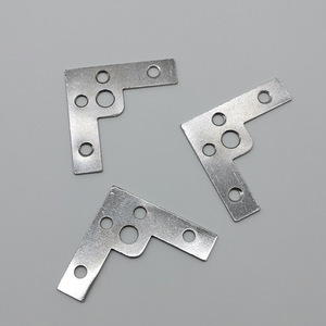Support d'angle à cinq trous en acier inoxydable à angle fixe pour support de cadre métallique - Product Image 1