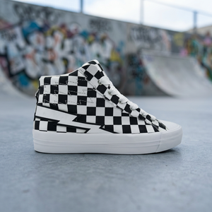 Chaussures de skate à lacets à carreaux Rad Black Kids Khwela Hi - Légères, vulcanisées, toutes saisons - Product Image 1