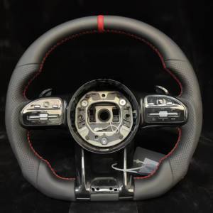 Volant de voiture en fibre de carbone YLD pour Mercedes Benz C200 C300 E200 E300 GLC CLS, cuir perforé personnalisé, <span class=keywords><strong>prix</strong></span> de gros - Product Image 2