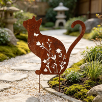 Piquets de jardin vintage en métal rouillé en forme de chat avec découpes florales, sculpture en métal rouillé pour la décoration de jardin et de patio