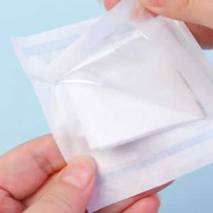 <span class=keywords><strong>Compresse</strong></span> de gaze médicale <span class=keywords><strong>stérile</strong></span> <span class=keywords><strong>non</strong></span> <span class=keywords><strong>tissée</strong></span>, éponge, tampon, gaze chirurgicale <span class=keywords><strong>stérile</strong></span> - Product Image 4