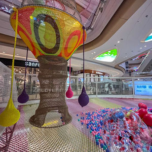 Attrezzatura da gioco con rete di corde dai colori vivaci con palline, anelli e gabbie sospese per migliorare l'equilibrio e la coordinazione dei bambini - Product Image 5