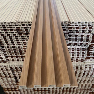 Panneau mural <span class=keywords><strong>d</strong></span>écoratif <span class=keywords><strong>intérieur</strong></span> <span class=keywords><strong>en</strong></span> composite bois-plastique (WPC) rainuré 3D, taille personnalisée, alternative au bois, pour la <span class=keywords><strong>d</strong></span>écoration intérieure - Product Image 1