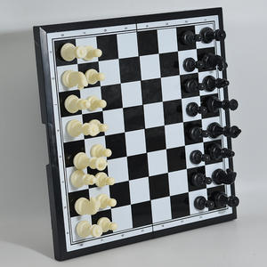 Set di Scacchi Magnetici Pieghevoli in Plastica, <span class=keywords><strong>Design</strong></span> Ecologico, <span class=keywords><strong>Scacchiera</strong></span> Magnetica Portatile per Bambini e Gioco Genitore-Figlio - Product Image 3