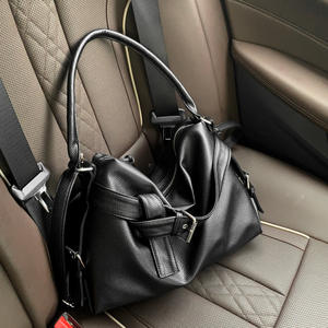 Bolso de Motocicleta de Cuero PU Impermeable de Estilo Vintage con Diseño Personalizado para Mujer, Gran Capacidad, Dos Correas, Cierre de Cremallera, Bolso de Mano Portátil - Product Image 1