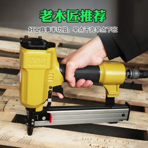 Cloueuse pneumatique Meite 9240B 9 mm en forme de U pour boîtes en bois - Product Image 3