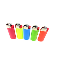Logo personnalisé Briquet à gaz en plastique Encendedores Feuerzeug Briquet en gros Fournisseur Torche Bougie Briquet à silex jetable