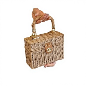 New Fashionable Lady Crochet Animal Prints Women's Box <b>Square</b> Niche Crossbody Bag with Zipper & Hasp Closure China - Product Image 1