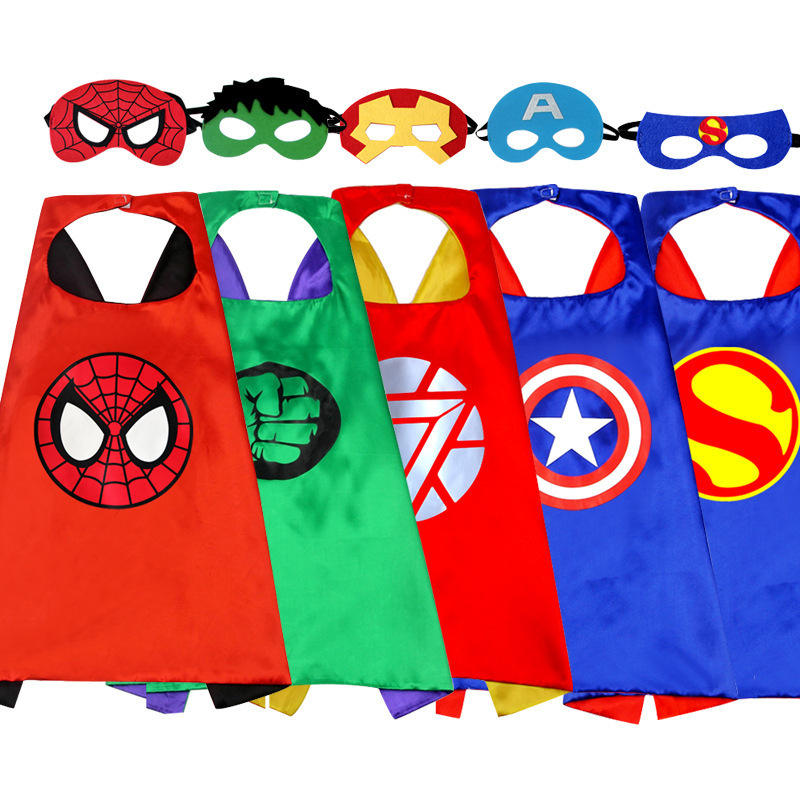 Super héros avec masque