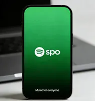 Compte Spotify Premium d'un an, activation rapide, profitez de votre vie musicale, un cinquième de votre abonnement.