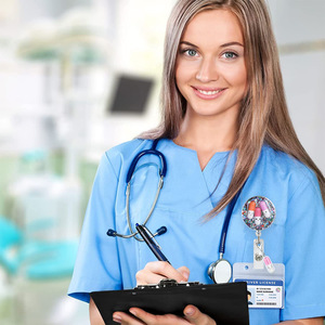 CYNYA Glitter ABS Porte-badge rotatif rétractable avec pince crocodile, pendentif, cadeau mignon pour le personnel médical - Product Image 4