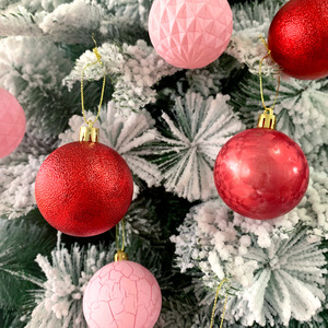 European Vintage Cracked <b>Plastic</b> Christmas Baubles Classic Hanging Ornaments For Hotel Window Xmas <b>Tree</b> Decor Wholesale - Product Image 3