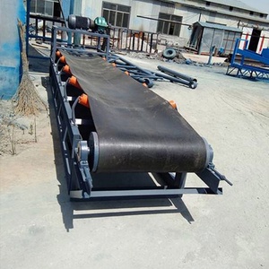 Machine de convoyage à bande transporteuse en caoutchouc à grande capacité, inclinable et à vitesse réglable, pour le transport de sable et de gravier minéraux en extérieur, destinée aux Philippines - Product Image 2