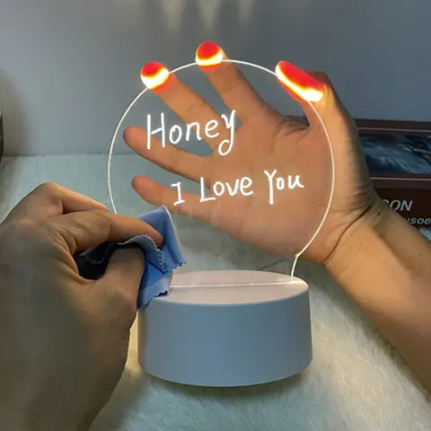 Neue Produktideen Lösch bare weiße Basis leuchtende Mini-LED-Message Board Souvenirs Geschenks ets Artikel