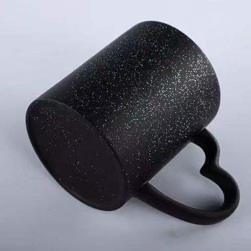 แฮนด์จักรยานสีดำรูปตัว C