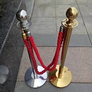 Base fuerte para exteriores Alfombra roja decorativa <span class=keywords><strong>Vip</strong></span> Corona negra y dorada Línea de cola Poste Barrera Cuerda Puntales de control de multitudes - Product Image 6