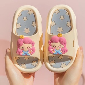 Zapatillas de verano para interiores para niños, bonitos dibujos animados para bebés y niñas, plantilla de goma antideslizante de fondo suave, diseño de sensación de caca - Product Image 3