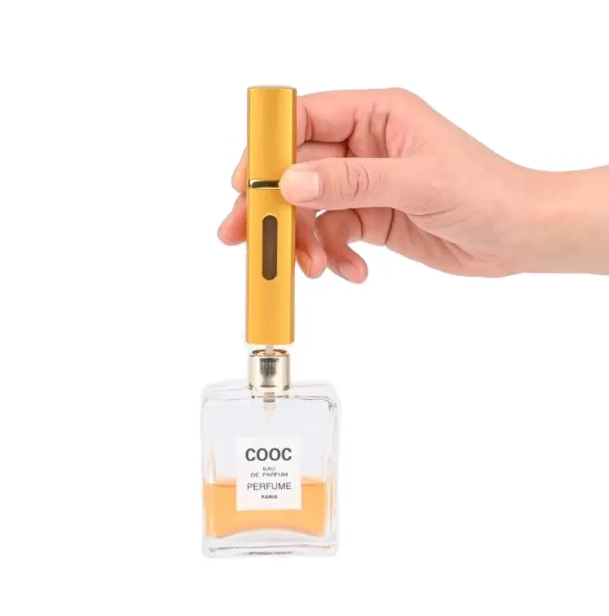 8ml 5ml kare taşınabilir Mini doldurulabilir parfüm şişesi sprey koku pompası ile boş kozmetik konteyner seyahat püskürtücü şişe