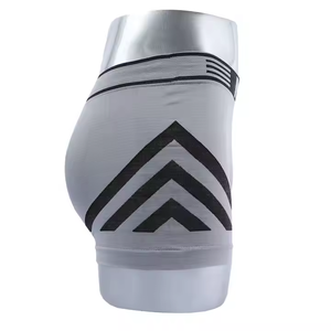 남성용 미드라이즈 언더웨어 고품질 폴리아미드 심리스 신축성 통기성 복서 브리프 클래식 스트라이프 패턴 태그리스 니트 - Product Image 3