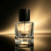 Flacon vaporisateur de parfum épais et lourd 50 ml, bouteille en verre rectangulaire à bords arrondis avec couvercle en bois