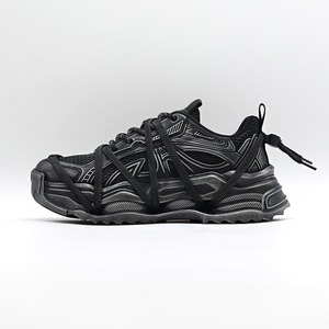 Chaussures pour hommes de style nouveau, modèle automne, semelle épaisse, couleur noire vieillie, surface en mesh respirante et polyvalente. - Product Image 3