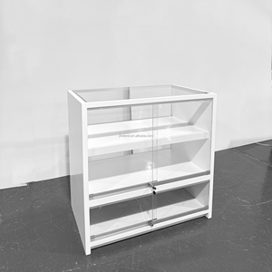 Conception de vitrine et de comptoir pour bijouterie de luxe avec rendu 3D, idée de design d'intérieur pour boutique de montres et de bijoux - Product Image 6