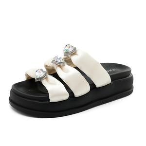 รองเท้าแตะผู้หญิง LYKU รุ่น Sporty ระบายอากาศได้ดี ตกแต่งด้วยเพชรเทียม ผลิตในจีน เหมาะสำหรับฤดูร้อน/ฤดูใบไม้ร่วง/ฤดูใบไม้ผลิ กันลื่น - Product Image 5