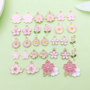 จี้รูปดอกไม้ โลหะผสมสังกะสี สำหรับงาน DIY เครื่องประดับ ของขวัญสำหรับทุกเพศ - Product Image 1