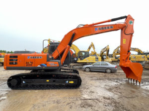 Excavatrice sur chenilles hydraulique d'occasion Hitachi ZX250, ZX200, ZX350, ZX210, ZX240 – Qualité supérieure à prix abordable - Product Image 5