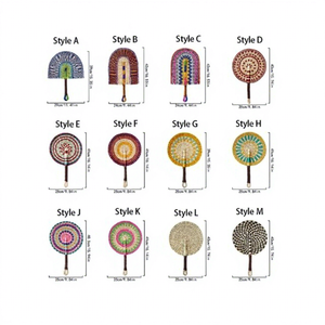 Éventail en jonc de mer 100% tissé à la main de Ninh Binh - Couleur et forme personnalisables - Accessoire de scène théâtrale pour mariages et événements - BLUE LOTUS FARM Hani - Product Image 1