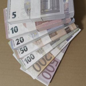 Faux billets en papier pour jeux de rôle - Halloween, Nouvel An chinois, Remise de diplôme, Noël, Diwali - Utilisation multi-occasions - Durables - Product Image 6