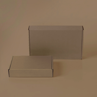 Boîtes en papier cadeau en carton de luxe tendance avec logo personnalisé pour chaussures actuelles