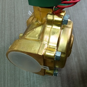 Solenoide 8210G100 para Compresor de Aire, Lavado de Autos, Tubería de Agua Circulante Industrial - Product Image 2