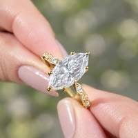 Bague de fiançailles vintage en moissanite taille marquise en or jaune massif 9K 10K 14K 18K avec bande accentuée en forme de feuille certifiée GRA