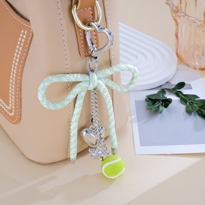Llavero de moda para mujer, decoración de verano para vacaciones, dijes de béisbol con forma de corazón y estrella, cadena para teléfono para niñas, cuerda de macramé de colores brillantes, lazo. - Product Image 1