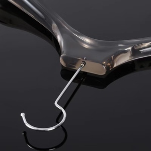 Appendiabiti in acrilico da <span class=keywords><strong>donna</strong></span> dedicato al negozio di abbigliamento trasparente in cristallo d'acqua all'ingrosso della fabbrica senza gancio per clip per <span class=keywords><strong>pantaloni</strong></span> traccia - Product Image 3