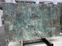 Dalles murales de comptoir en granit turquoise Amazonite polie de luxe Quartzite verte Nature Stone Top