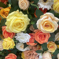 Mur de fleurs artificielles jaunes personnalisé en gros, toile de fond de 8 pieds, rouleau de fleurs de rose, panneau mural pour décoration de mariage
