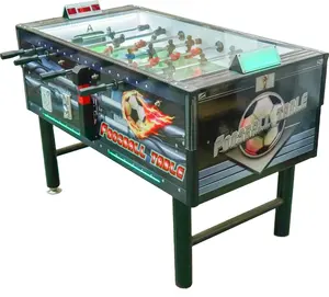 آلة طاولة كرة القدم الكلاسيكية تعمل بقطع النقود المعدنية ، آلة لعبة كرة القدم والعملة الرياضية للبيع