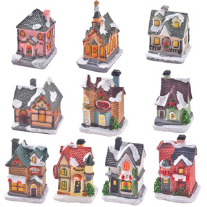 บ้านจิ๋วเรซิ่นพร้อมไฟ LED ของตกแต่งคริสต์มาสสำหรับตกแต่งห้องนั่งเล่นภายในบ้าน ขนาดสูงสุด 2.9 นิ้ว ผิวมันเงา - Product Image 5