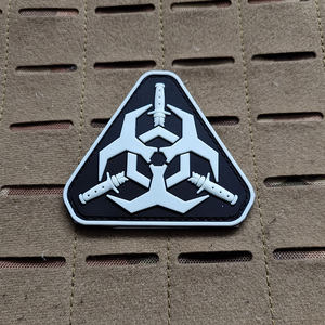 Parche de Goma Suave de PVC 3D Ecológico con Gancho para Decoración de Chaquetas y Mochilas de Chenilla, 8x8cm - Product Image 3