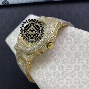 Reloj de Diamantes de Primera Calidad para Hombre con Diseño Iced Out, Correa de Acero Inoxidable y Estilo Lujoso Disponible al Mejor Precio - Product Image 1