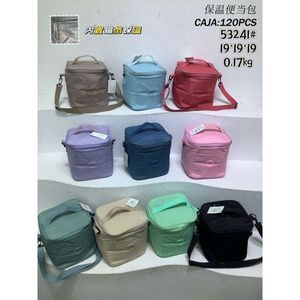 Borsa termica per bento 19x19x19 cm con tracolla per conservare il pranzo - Product Image 1