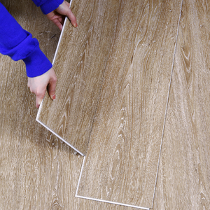 Revêtement de sol SPC moderne résistant à l'humidité, panneau de sol SPC à clipser, <span class=keywords><strong>carrelage</strong></span> de sol SPC imperméable, planche de vinyle à grain de <span class=keywords><strong>bois</strong></span> pour la décoration intérieure - Product Image 5