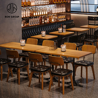 Ensemble de mobilier de restaurant commercial Ron Group : table carrée moderne, canapé et banquette en cuir pour café