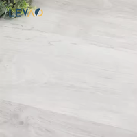 1220x180mm SPC Revêtement de sol Planche de vinyle de luxe Carreaux de sol à noyau rigide durable 100% Imperméable pour la décoration intérieure