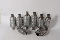 Convertisseur catalytique universel en acier inoxydable pour système d'échappement automobile, prix d'usine