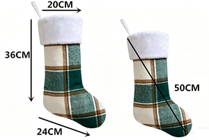 Chaussettes <span class=keywords><strong>de</strong></span> Noël brodées vintage à carreaux en velours peluche pour enfants, chaussettes <span class=keywords><strong>de</strong></span> Noël en velours à motif buffle - Product Image 2